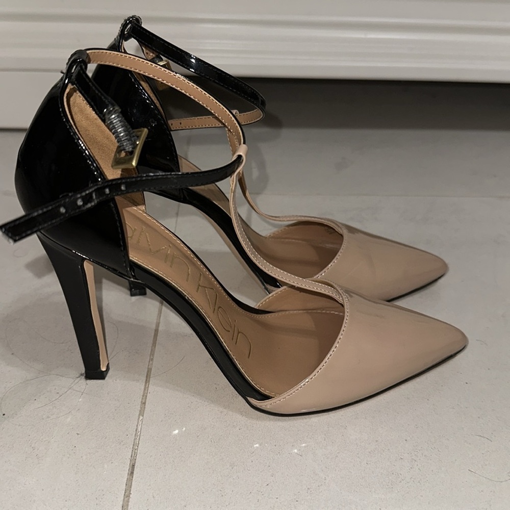 Half Nude Half Black Calvin Klein Pumps